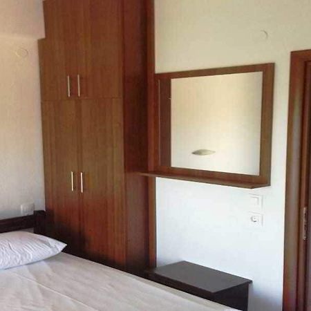 ניאה סקיוני Paradisos Apartments מראה חיצוני תמונה
